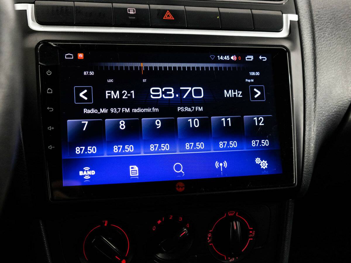 Купить Volkswagen Polo с пробегом. Фото: #9