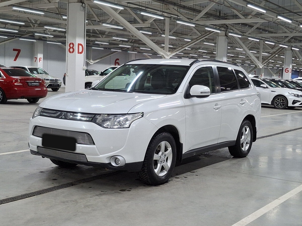 Купить Mitsubishi Outlander с пробегом. Фото: #0