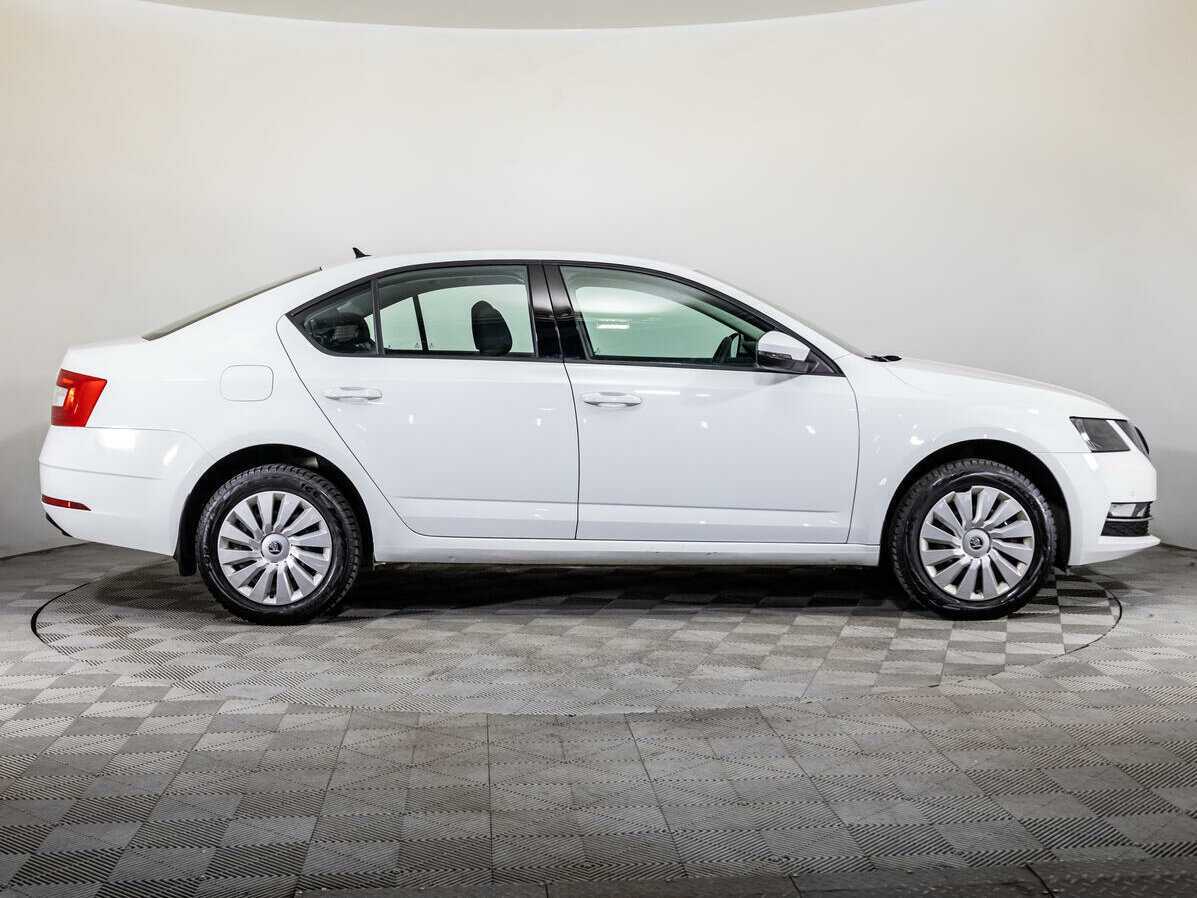 Купить Skoda Octavia с пробегом. Фото: #3