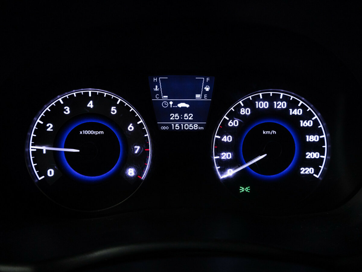 Купить Hyundai Solaris с пробегом. Фото: #11
