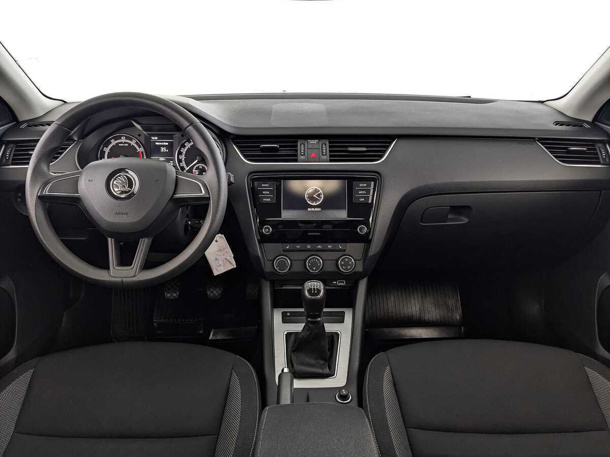 Купить Skoda Octavia с пробегом. Фото: #13