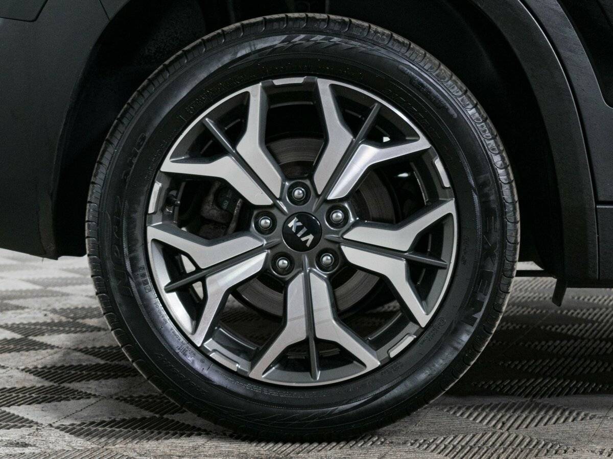 Купить Kia Seltos с пробегом. Фото: #17