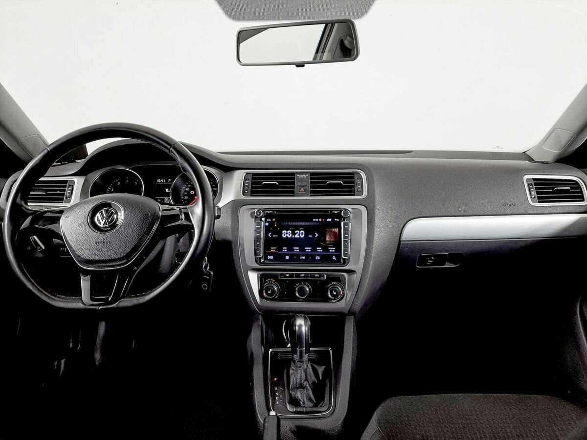 Купить Volkswagen Jetta с пробегом. Фото: #10