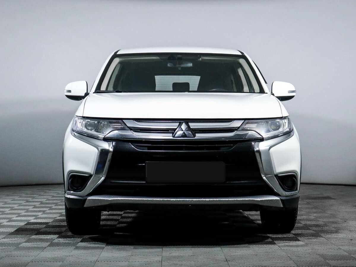 Купить Mitsubishi Outlander с пробегом. Фото: #1