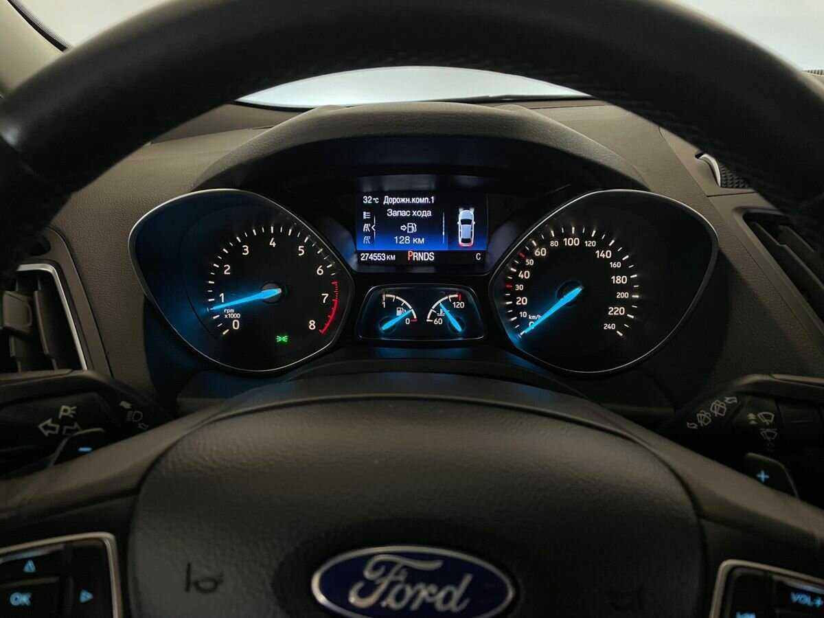 Купить Ford Kuga с пробегом. Фото: #8