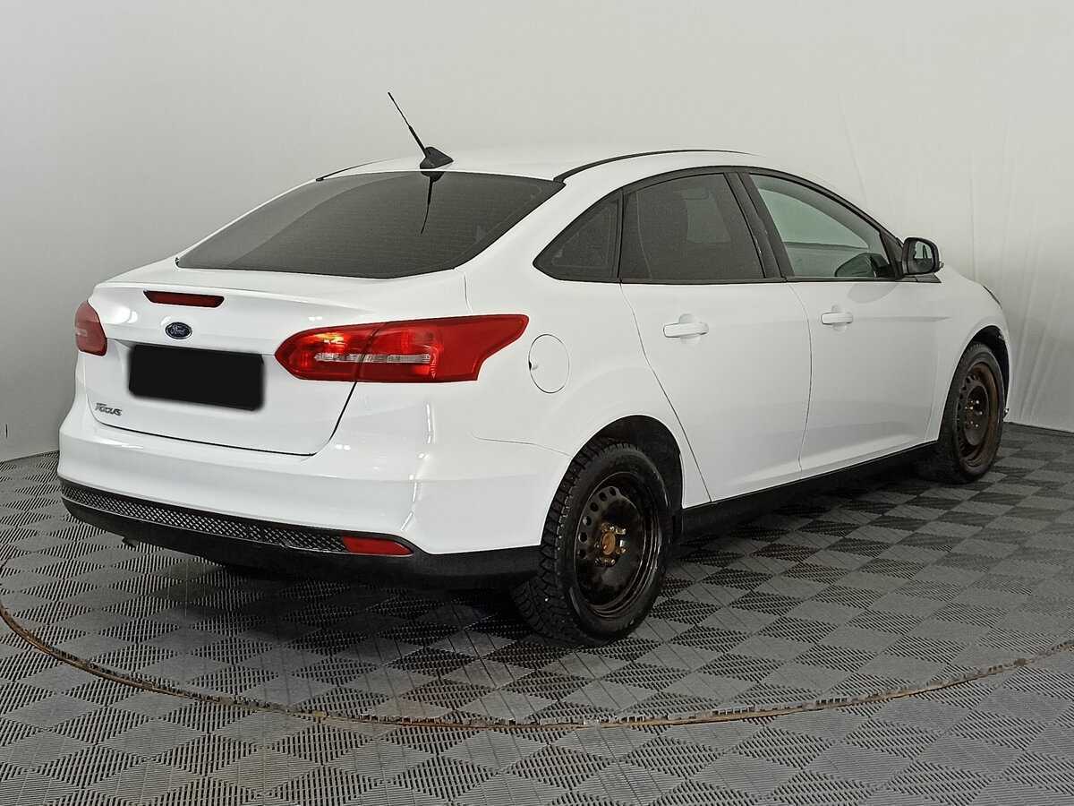 Купить Ford Focus с пробегом. Фото: #3