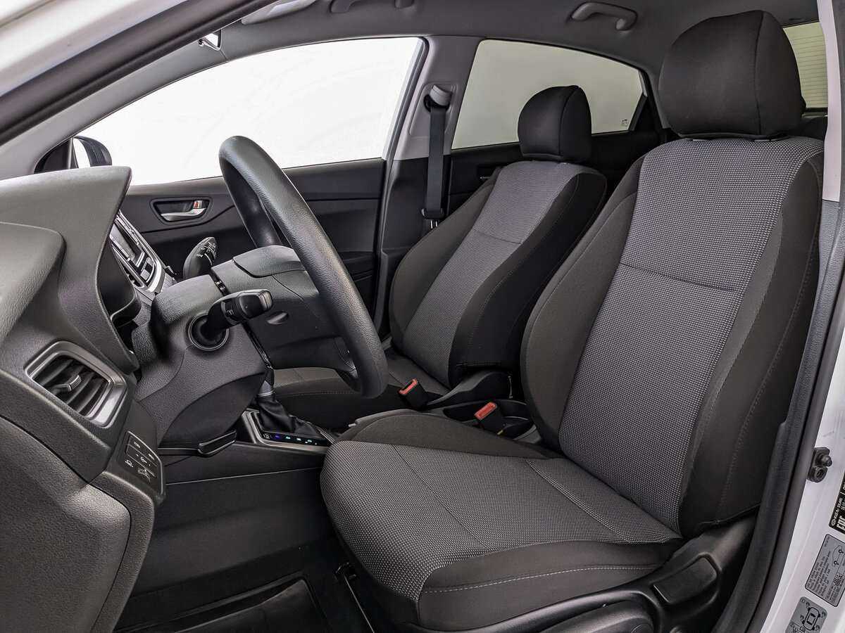 Купить Hyundai Solaris с пробегом. Фото: #19