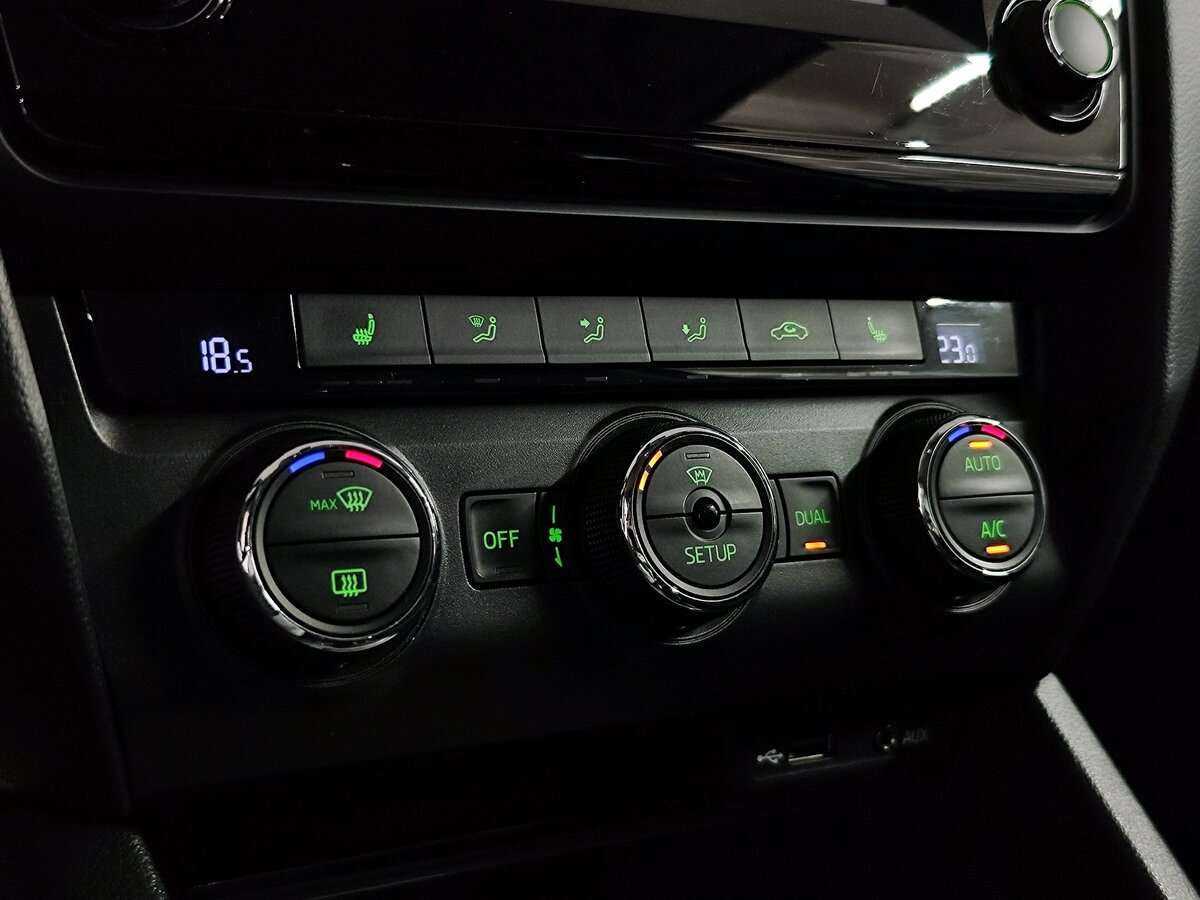 Купить Skoda Octavia с пробегом. Фото: #15