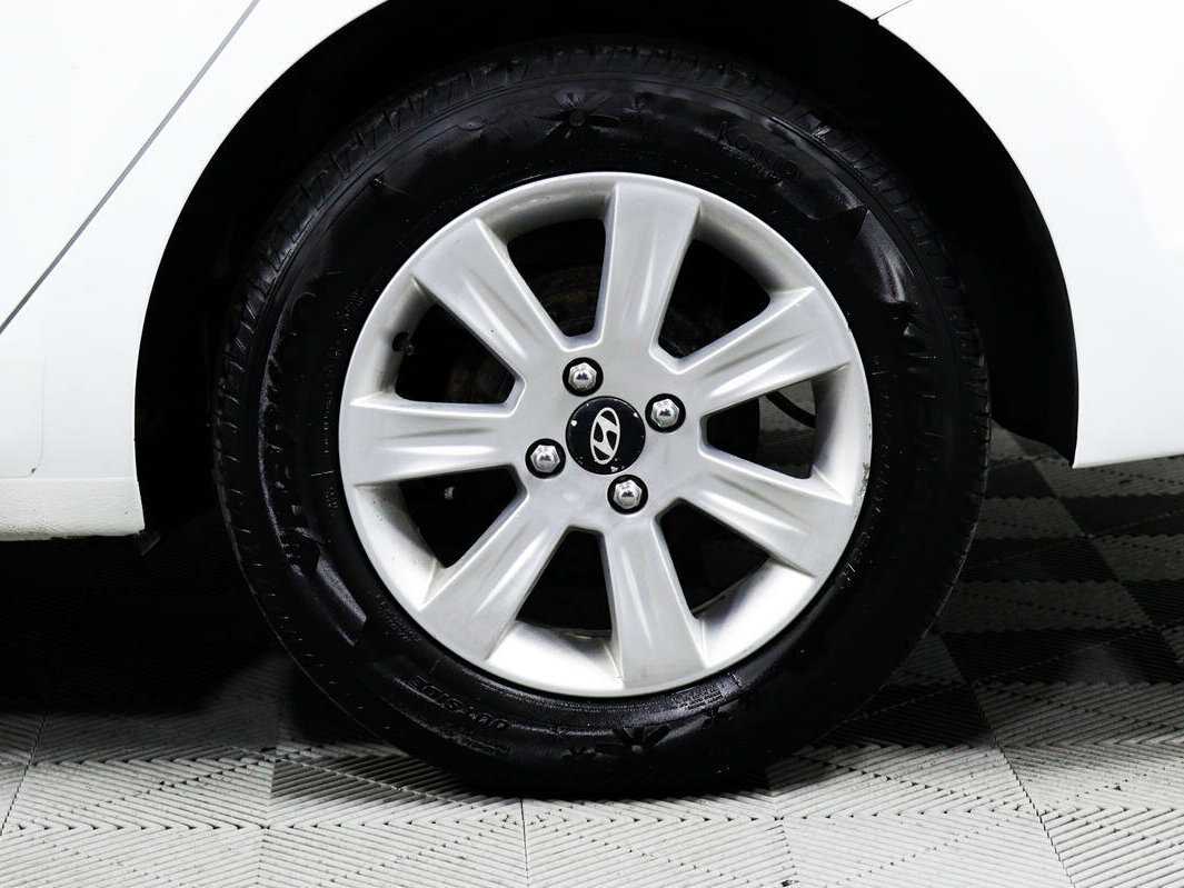 Купить Hyundai Solaris с пробегом. Фото: #13