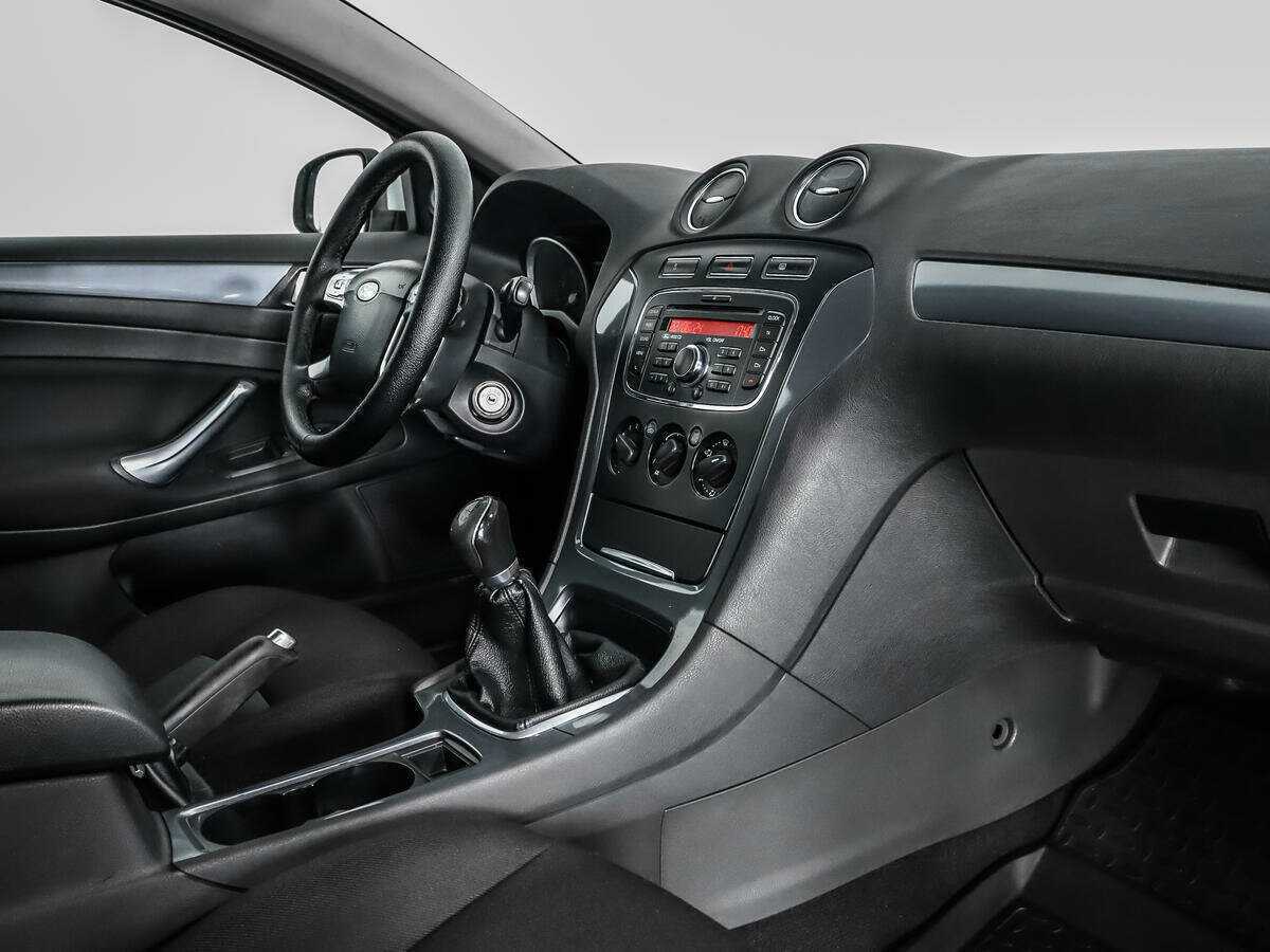 Купить Ford Mondeo с пробегом. Фото: #10