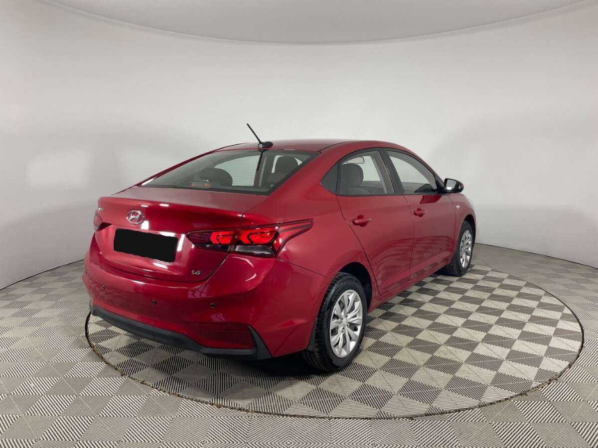 Купить Hyundai Solaris с пробегом. Фото: #4