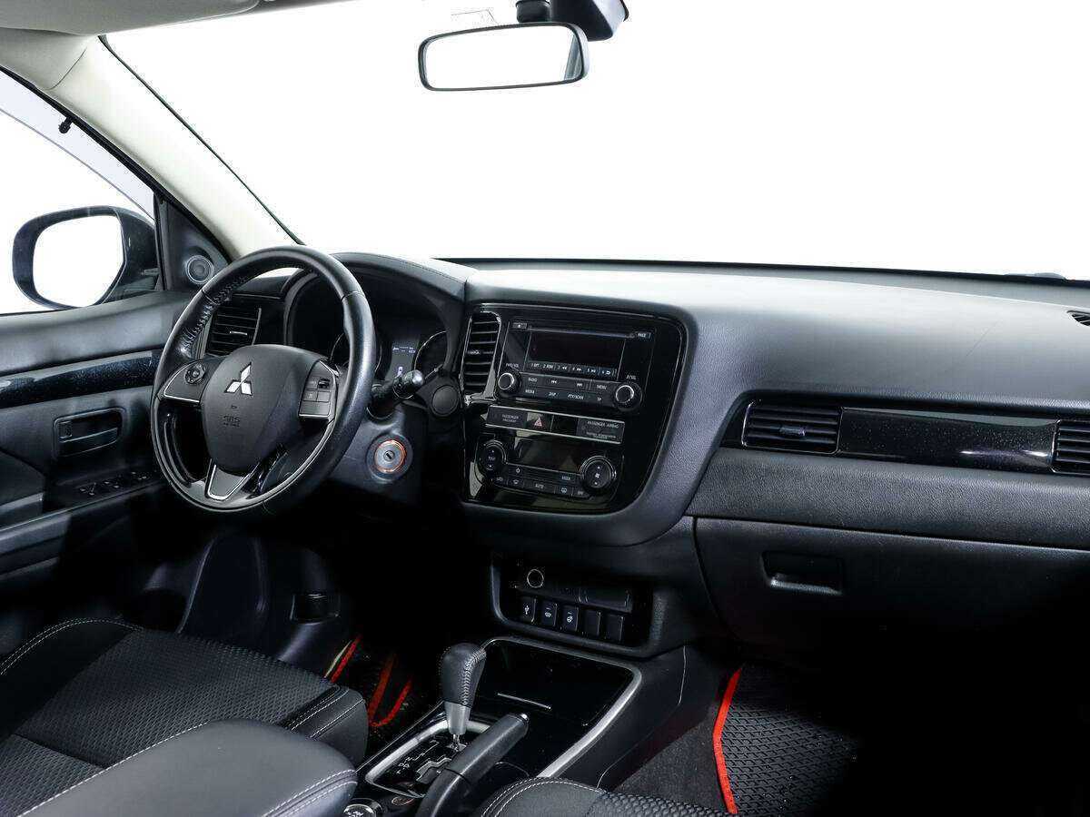 Купить Mitsubishi Outlander с пробегом. Фото: #8