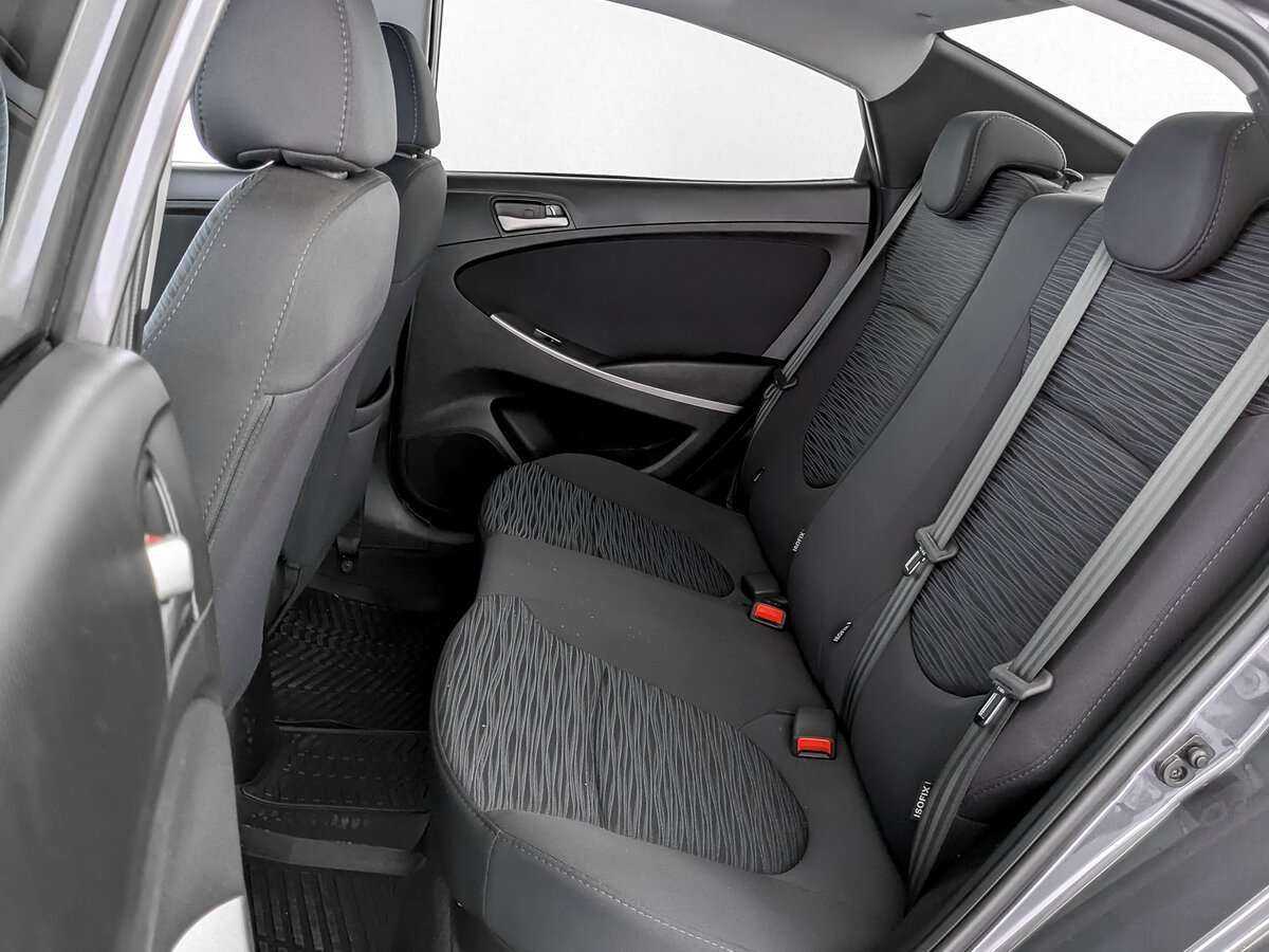 Купить Hyundai Solaris с пробегом. Фото: #9