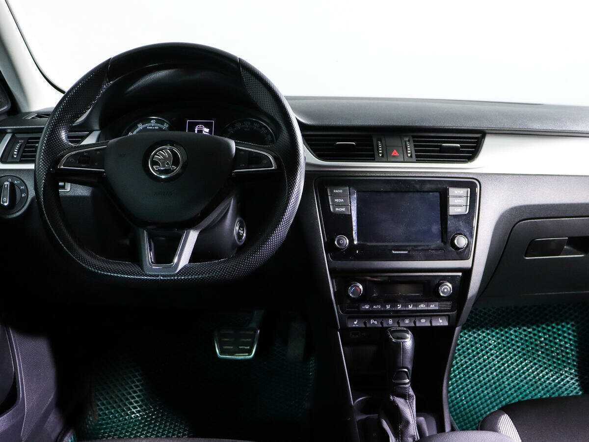 Купить Skoda Rapid с пробегом. Фото: #11