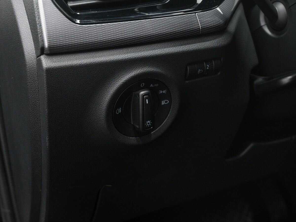 Купить Volkswagen Polo с пробегом. Фото: #16