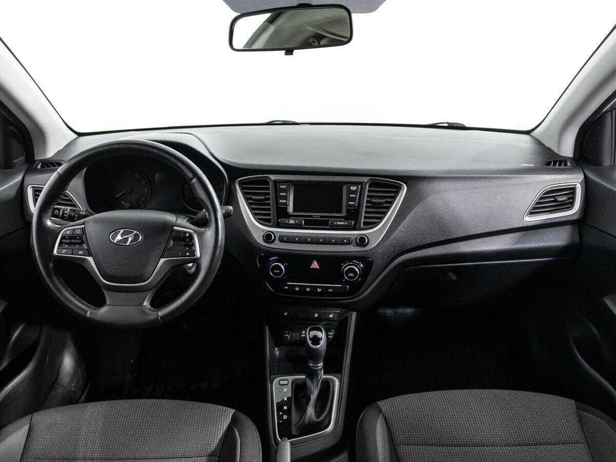 Купить Hyundai Solaris с пробегом. Фото: #12