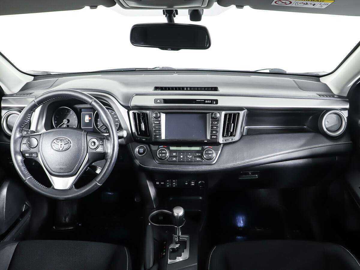 Купить Toyota RAV4 с пробегом. Фото: #10