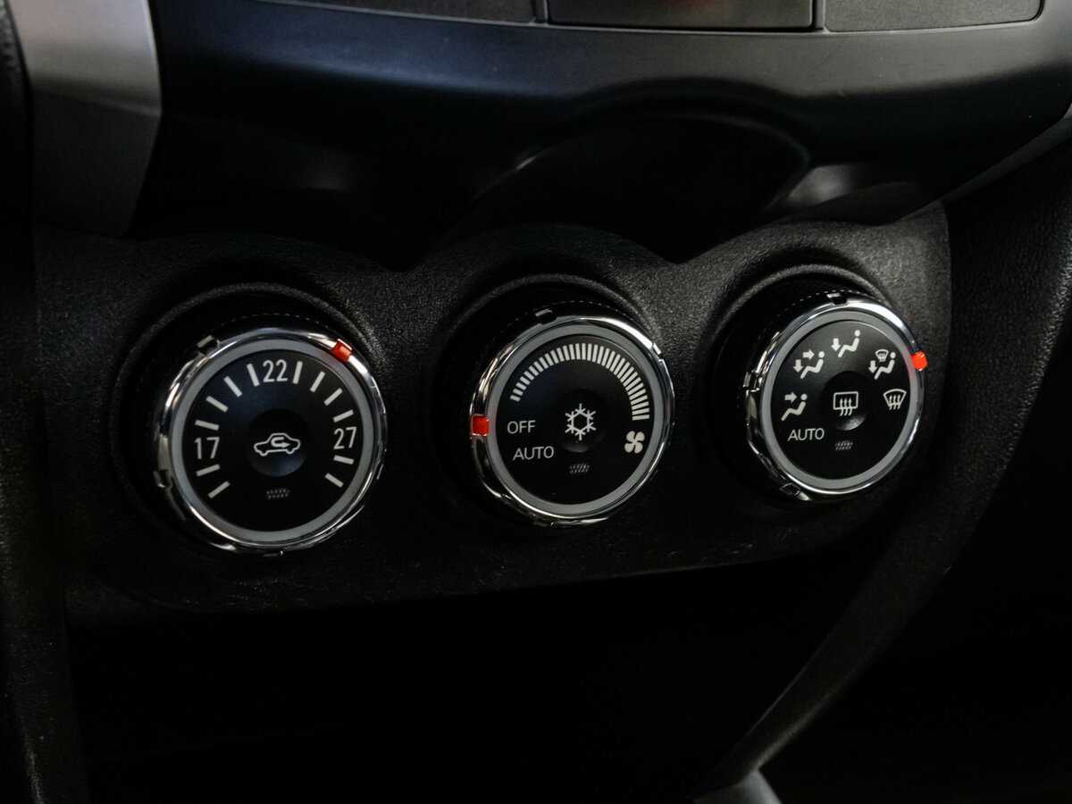 Купить Mitsubishi ASX с пробегом. Фото: #14