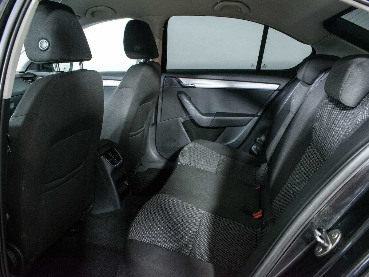 Купить Skoda Octavia с пробегом. Фото: #9