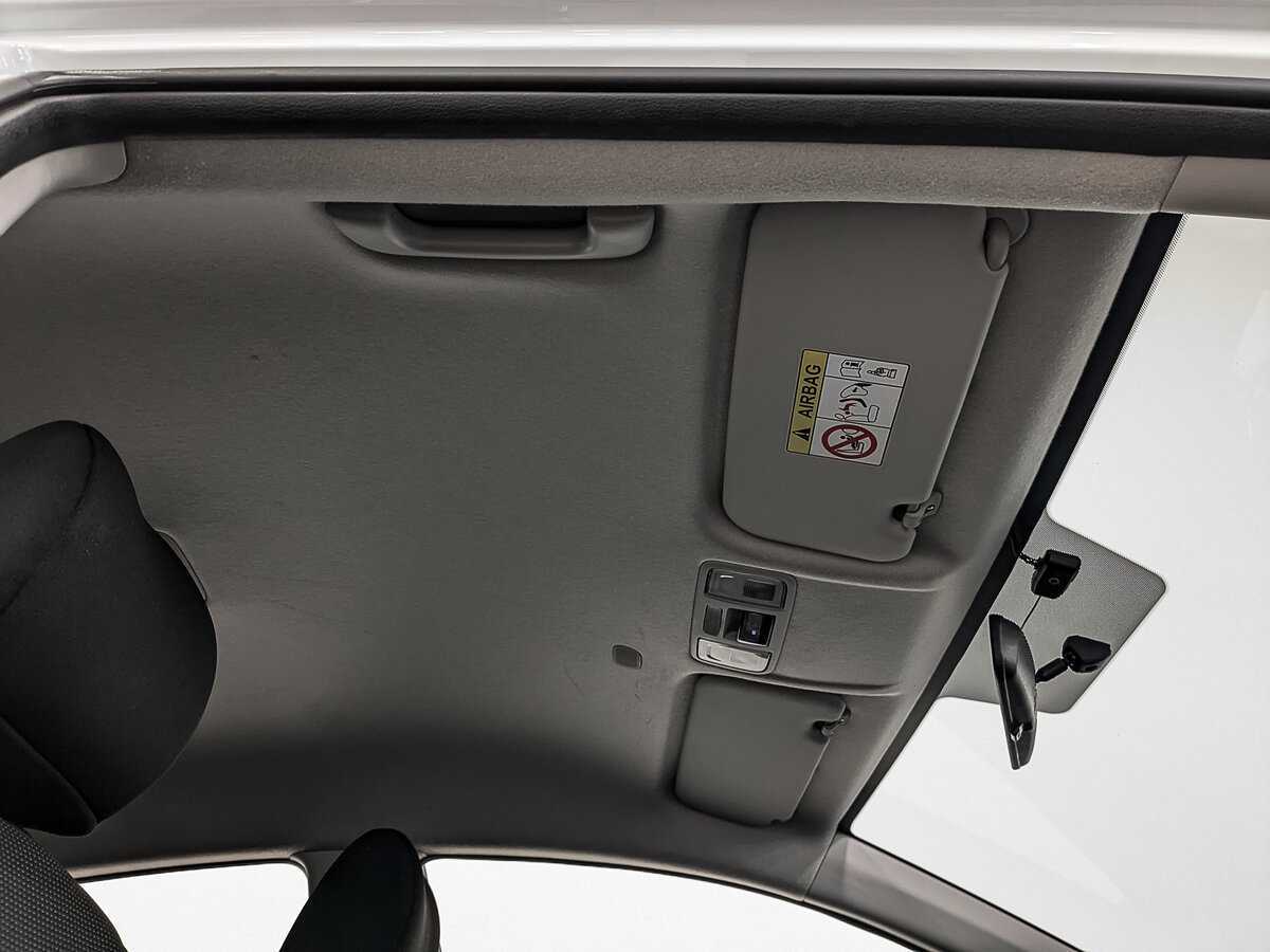 Купить Hyundai Solaris с пробегом. Фото: #19