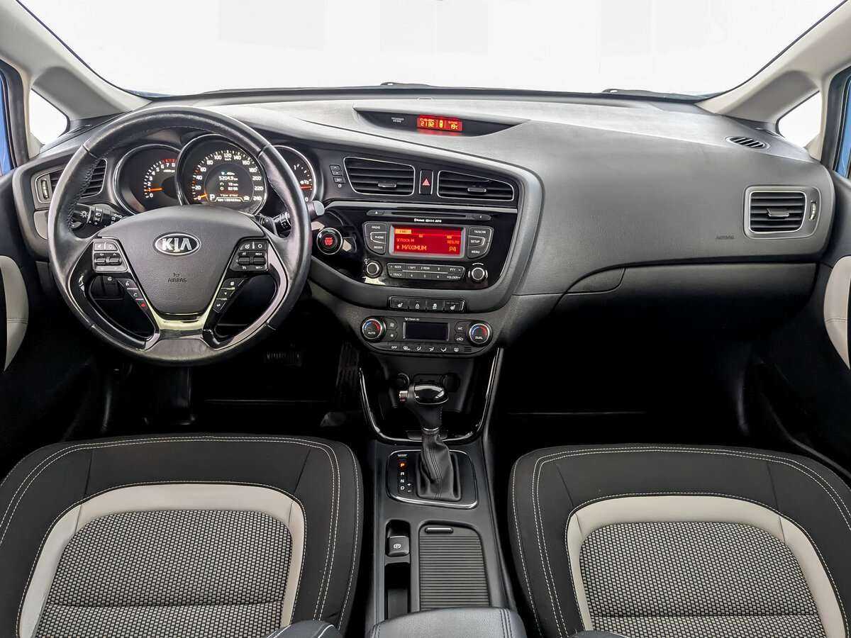 Купить Kia Ceed с пробегом. Фото: #11