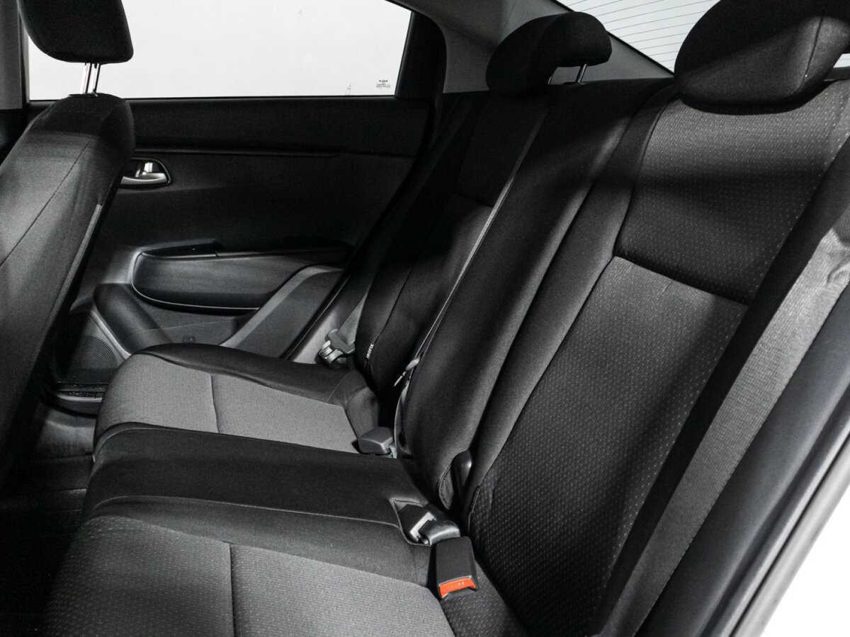 Купить Kia Rio с пробегом. Фото: #9