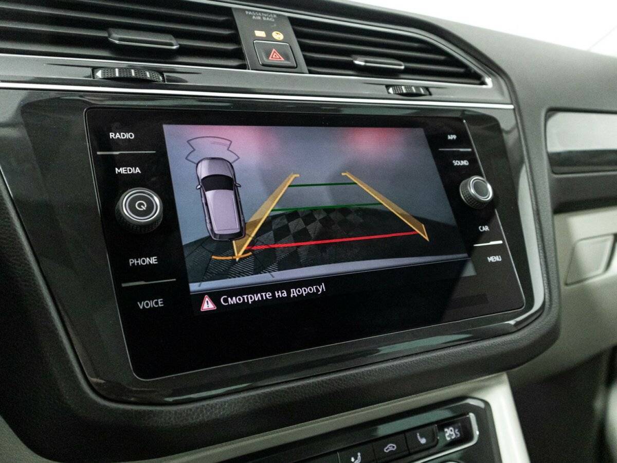 Купить Volkswagen Tiguan с пробегом. Фото: #13