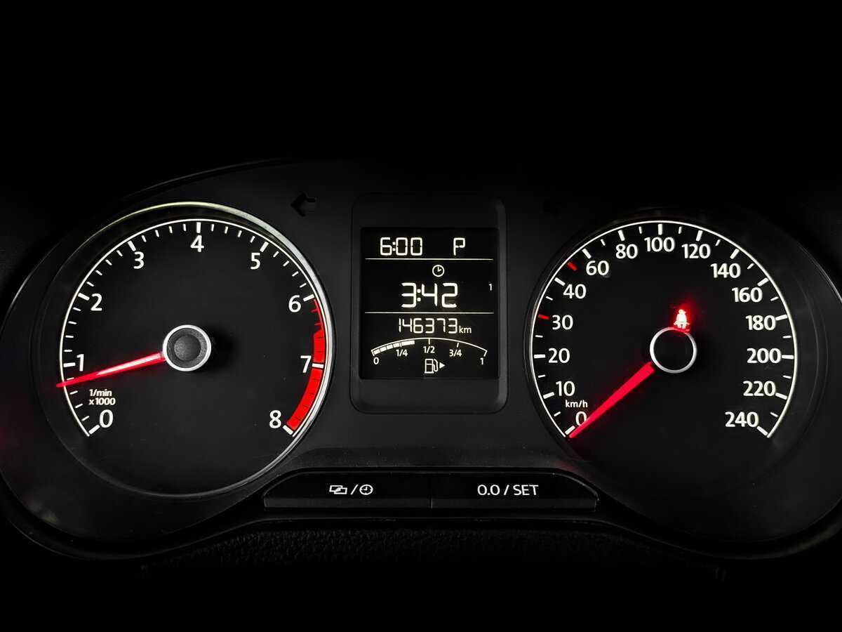 Купить Volkswagen Polo с пробегом. Фото: #12