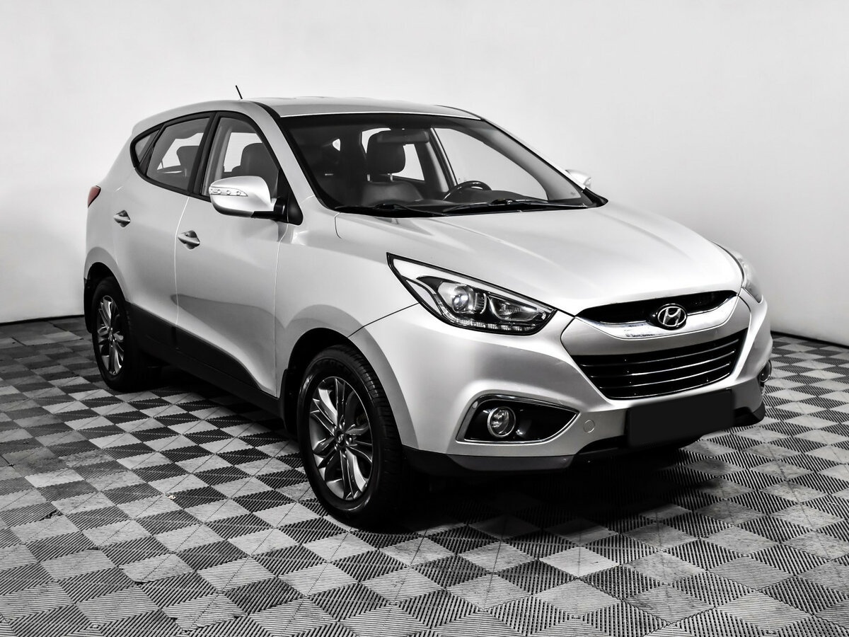 Купить Hyundai ix35 с пробегом. Фото: #2