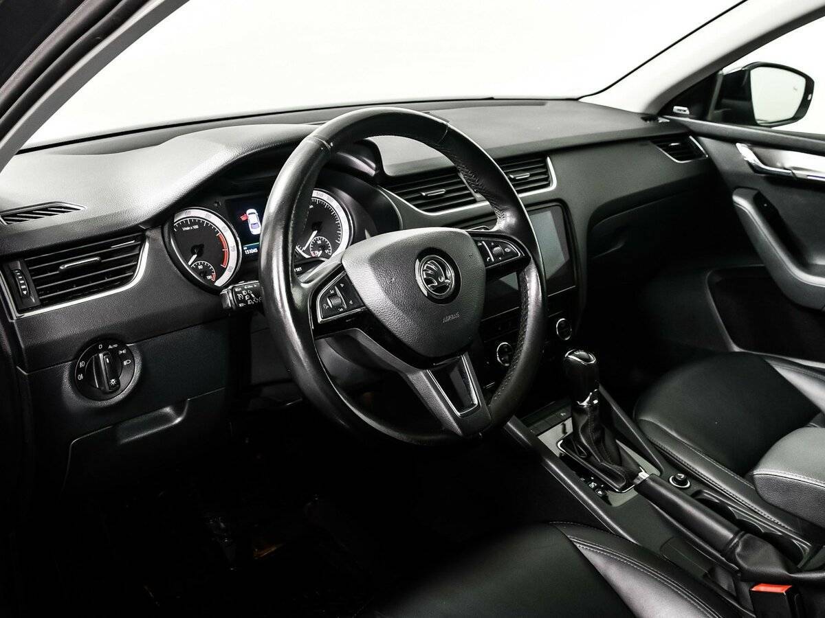 Купить Skoda Octavia с пробегом. Фото: #12