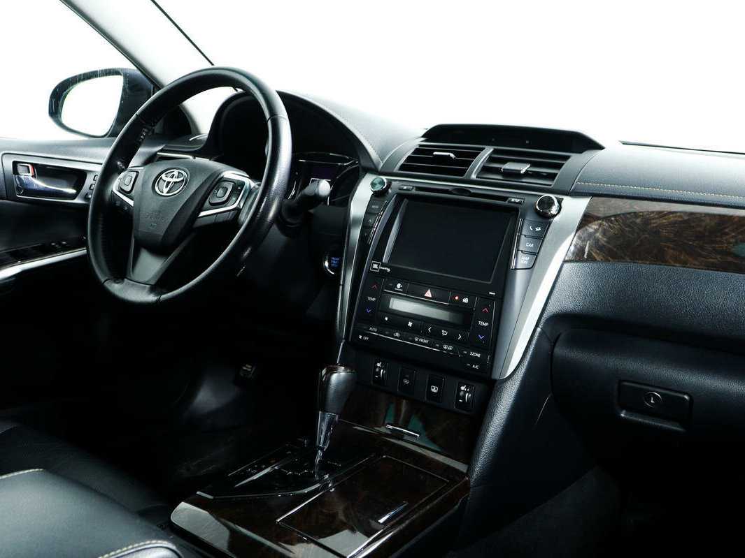 Купить Toyota Camry с пробегом. Фото: #8