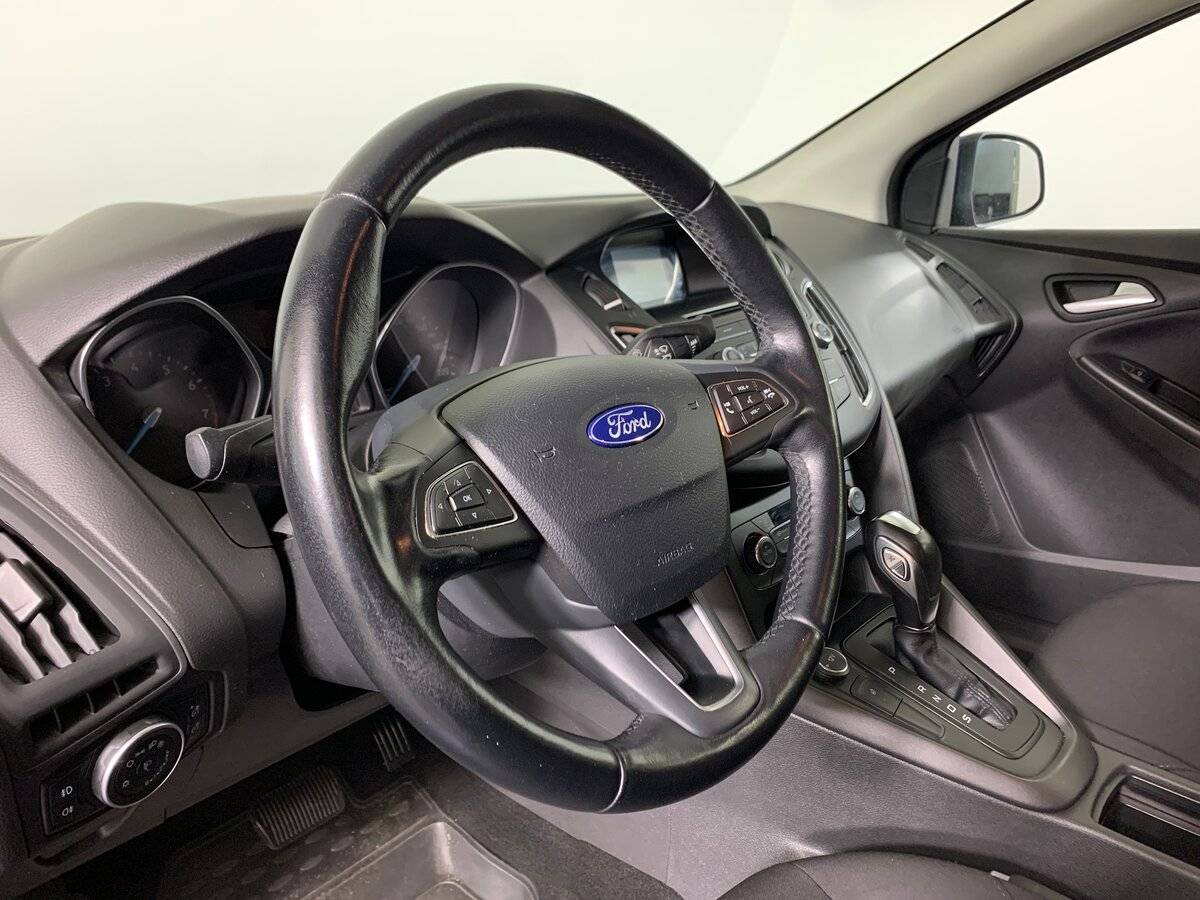 Купить Ford Focus с пробегом. Фото: #10