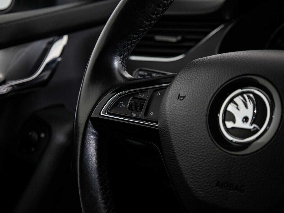 Купить Skoda Octavia с пробегом. Фото: #14