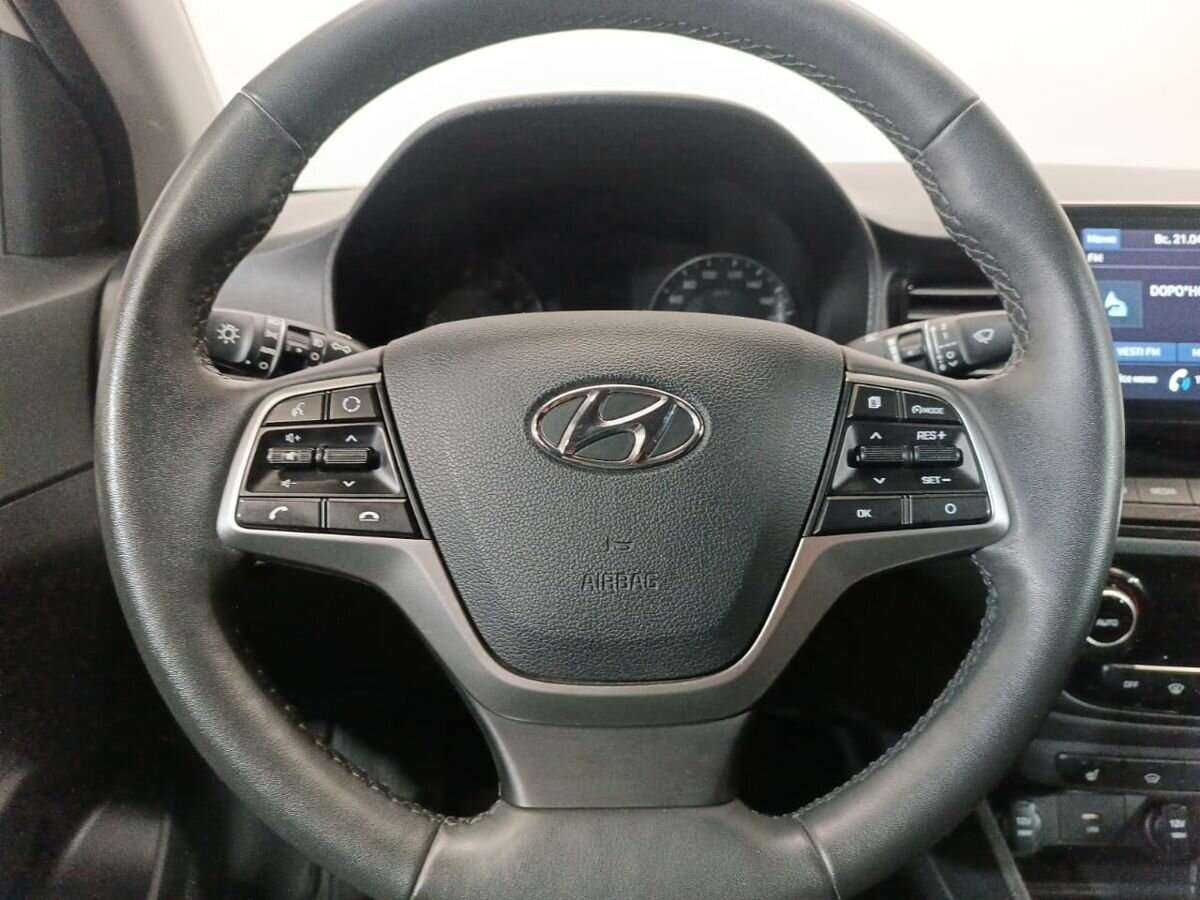 Купить Hyundai Solaris с пробегом. Фото: #15