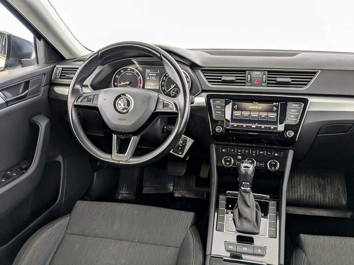 Купить Skoda Superb с пробегом. Фото: #25