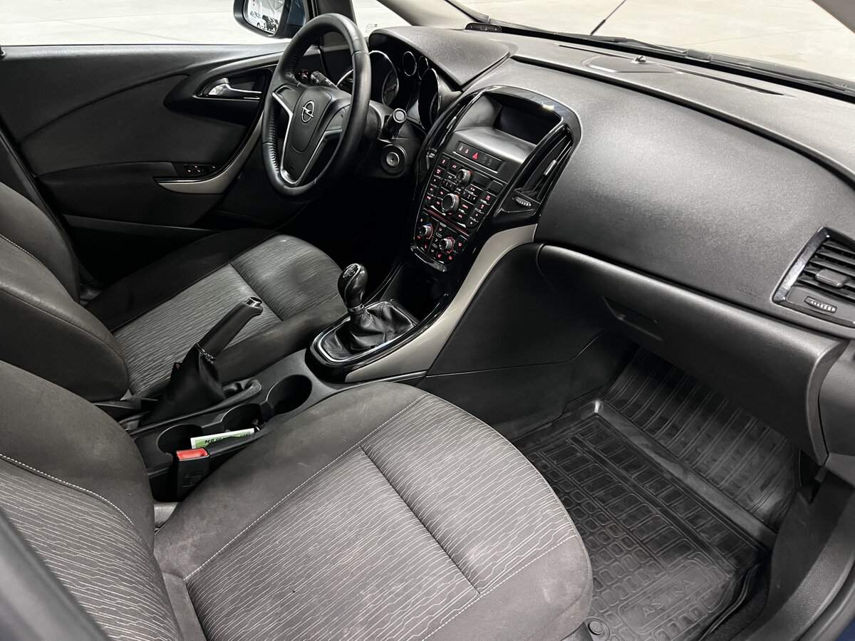 Купить Opel Astra с пробегом. Фото: #10