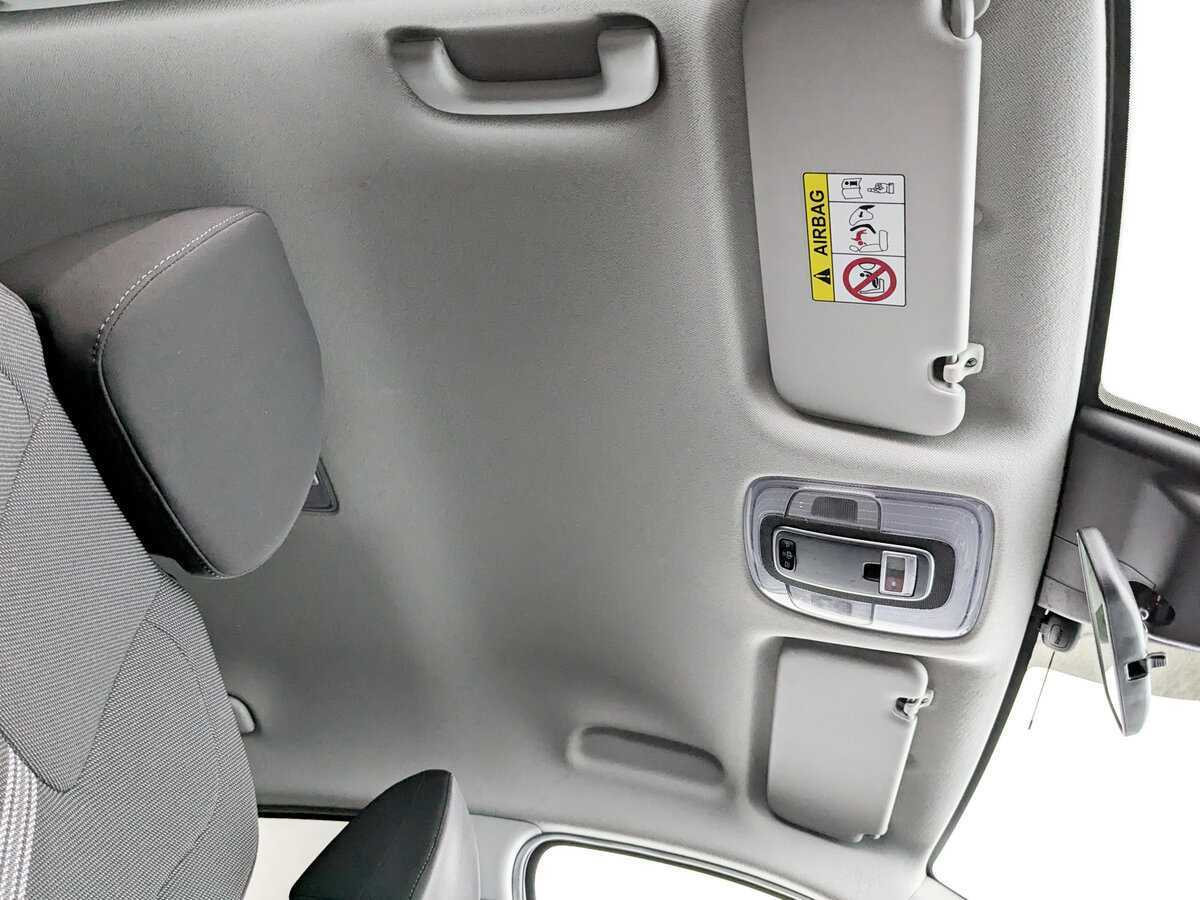 Купить Hyundai Elantra с пробегом. Фото: #19