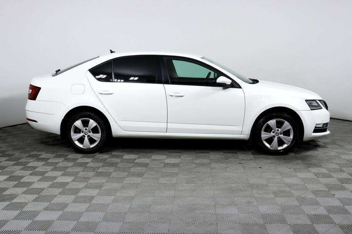 Купить Skoda Octavia с пробегом. Фото: #3