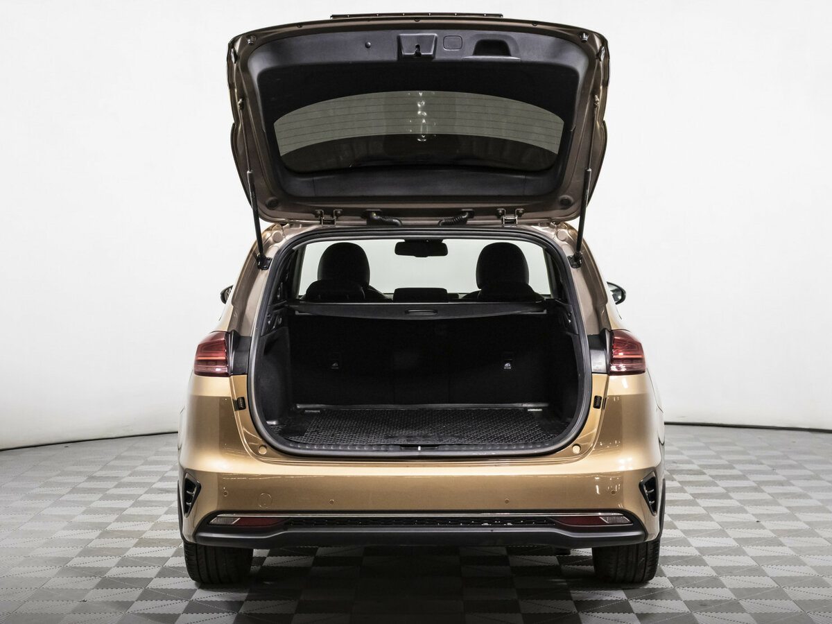 Купить Kia Ceed с пробегом. Фото: #17