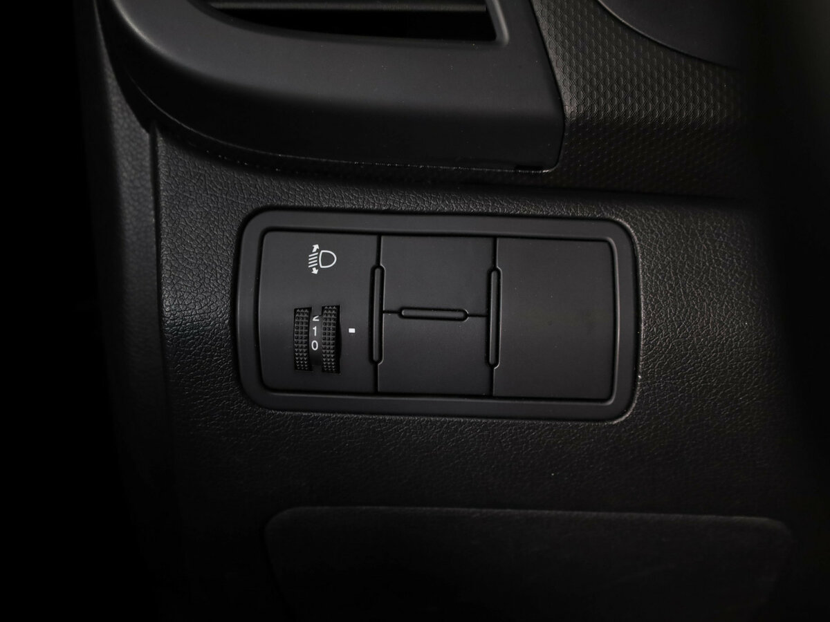 Купить Hyundai Solaris с пробегом. Фото: #13