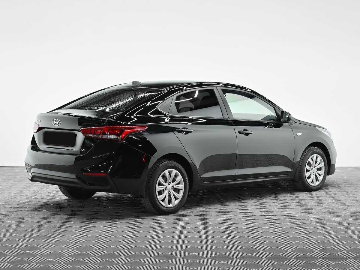 Купить Hyundai Solaris с пробегом. Фото: #2