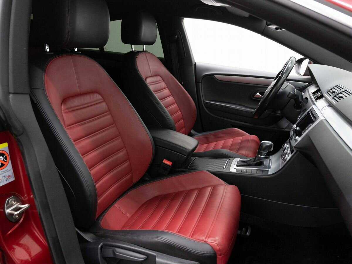 Купить Volkswagen Passat CC с пробегом. Фото: #12