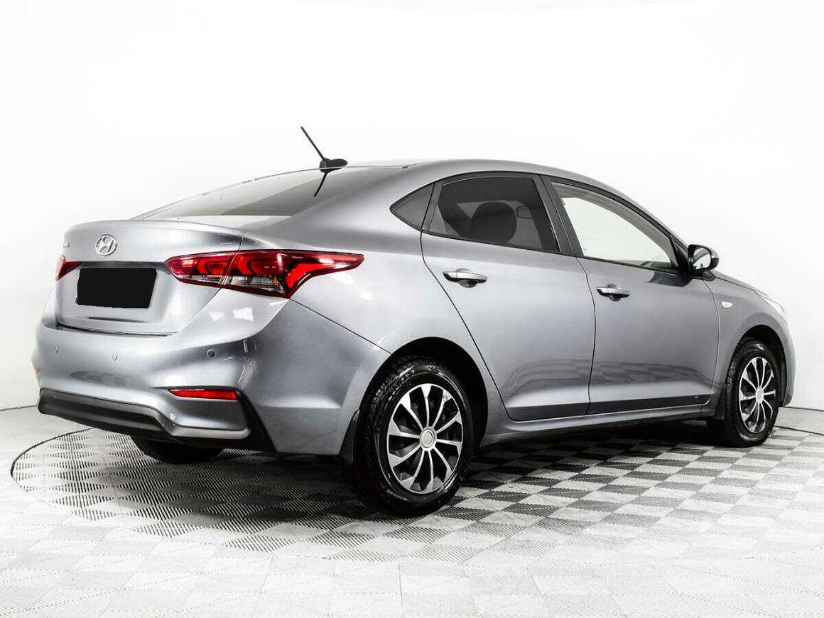 Купить Hyundai Solaris с пробегом. Фото: #4