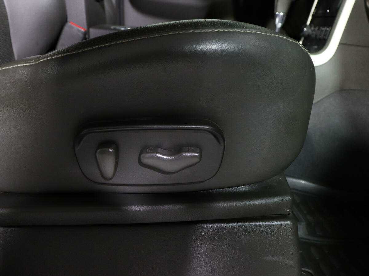 Купить Nissan Pathfinder с пробегом. Фото: #11