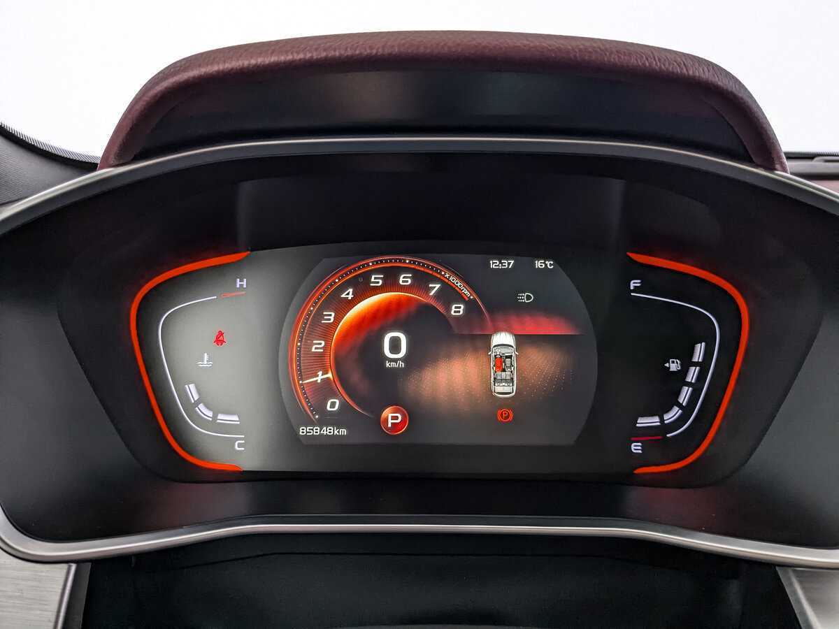 Купить Geely Coolray с пробегом. Фото: #11