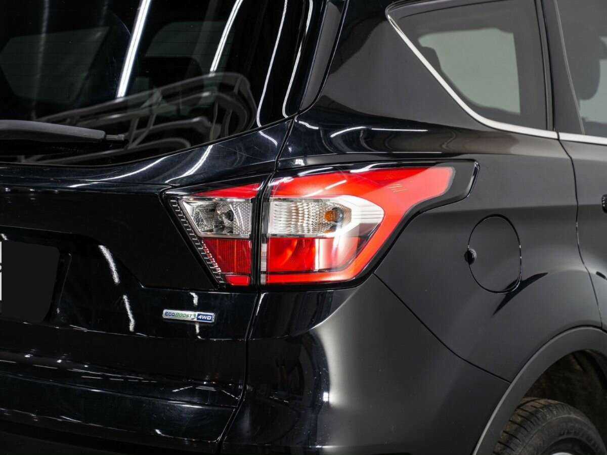 Купить Ford Kuga с пробегом. Фото: #9