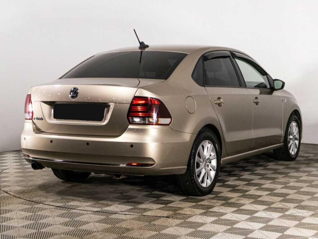 Купить Volkswagen Polo с пробегом. Фото: #4