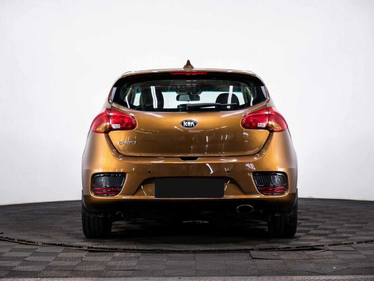 Купить Kia Ceed с пробегом. Фото: #4
