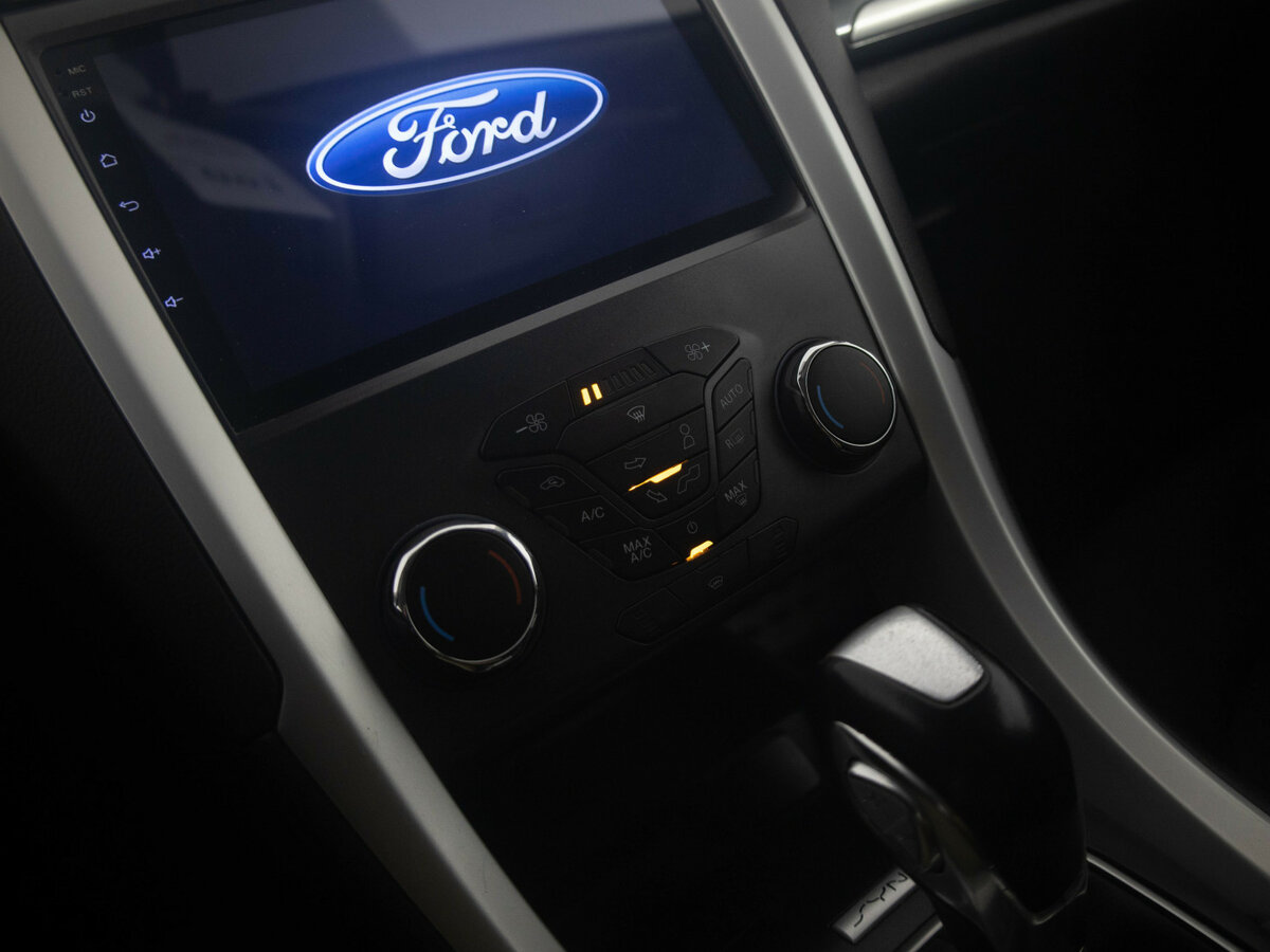 Купить Ford Mondeo с пробегом. Фото: #10