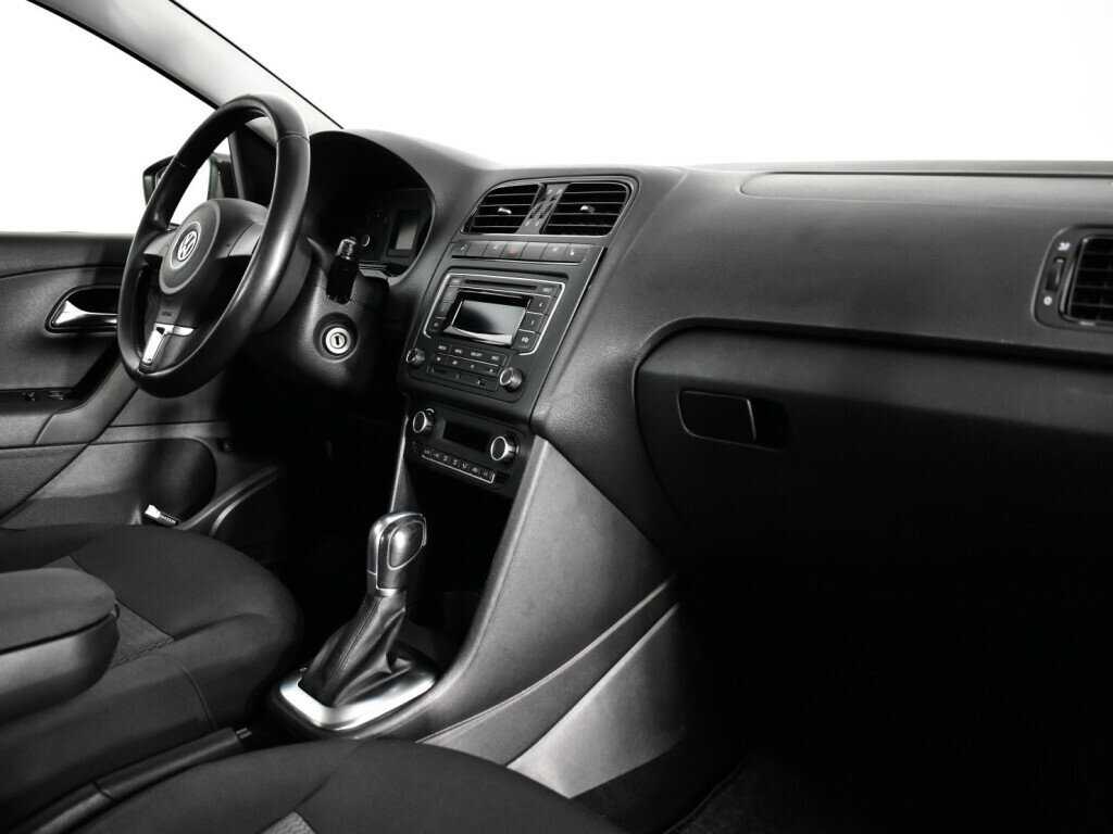 Купить Volkswagen Polo с пробегом. Фото: #8